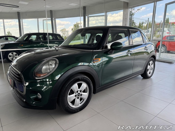 Mini Cooper 1,5T 100kW*VyhřívanáSedad 2016
