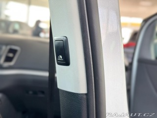 Volkswagen Sharan 2,0TDI 110kW*DSG*Tažné*DP 2017