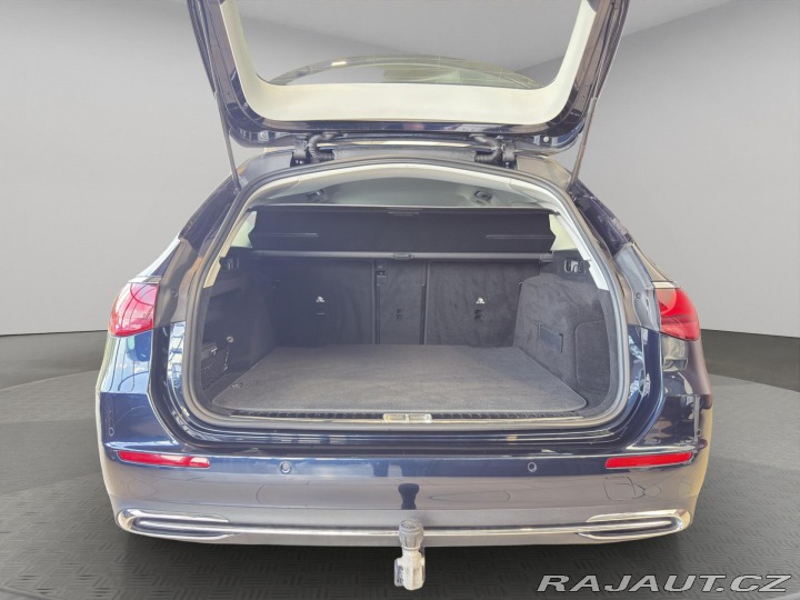 Mercedes-Benz E E 220 d kombi 2024