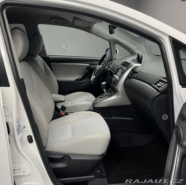 Toyota Verso 2.2 AT STYLE D-CAT 7míst 2014