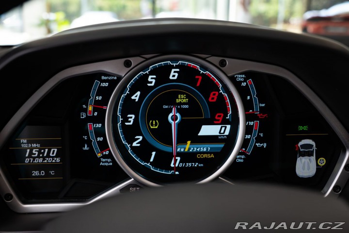 Lamborghini Aventador 2014