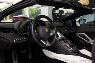 Lamborghini Aventador 2014