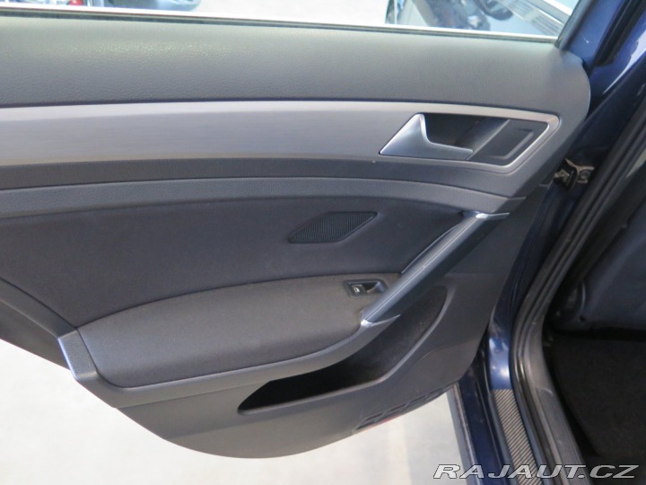 Volkswagen Golf 1.4TSI,klima,navi,senzory 2014