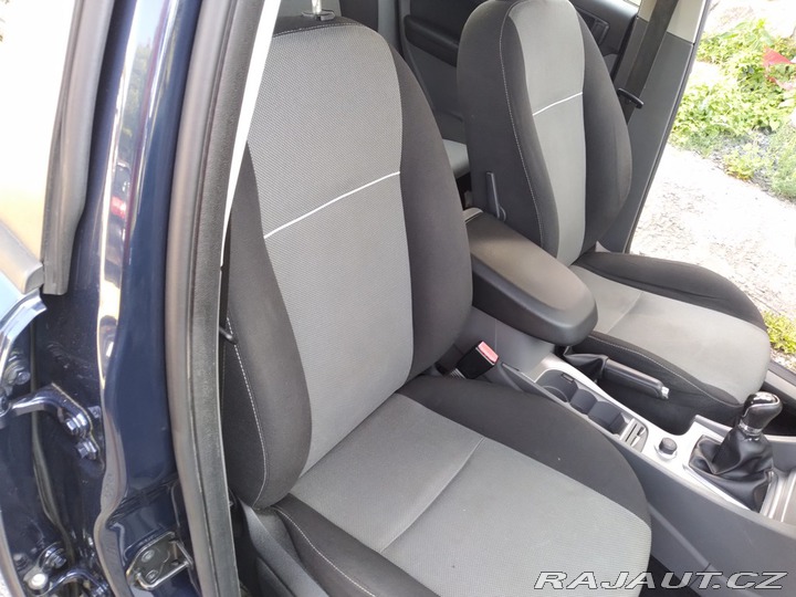 Ford Focus combi 1.6 16V AC,ČR 2010