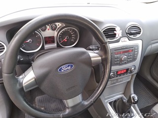 Ford Focus combi 1.6 16V AC,ČR 2010
