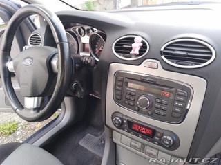 Ford Focus combi 1.6 16V AC,ČR 2010