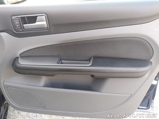 Ford Focus combi 1.6 16V AC,ČR 2010