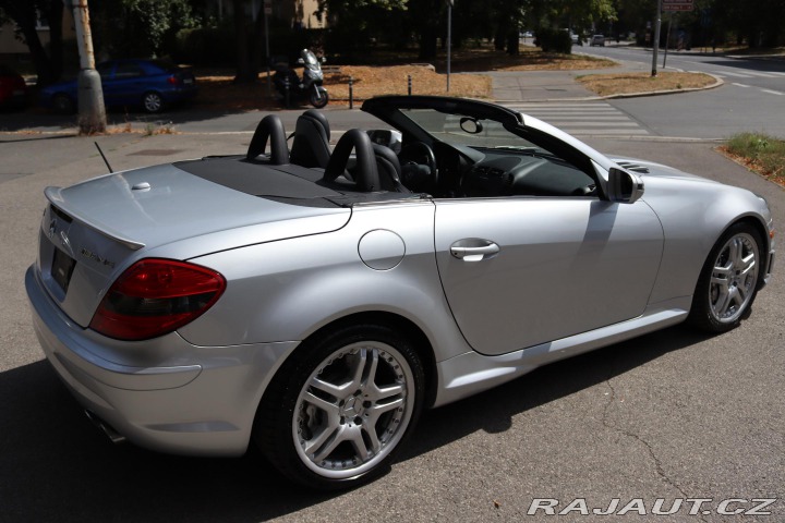 Mercedes-Benz SLK 55 AMG po slevě 50.000 Kč 2008