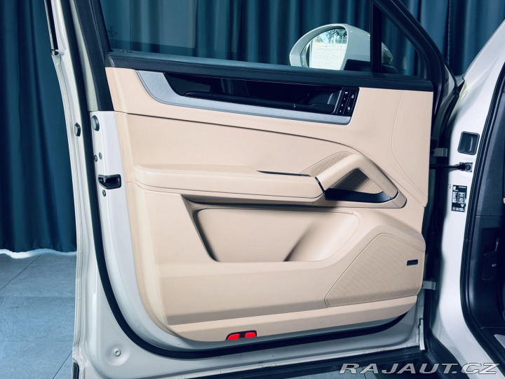Porsche Cayenne S*V8*SPORTDESIGN*REZERVAC 2023