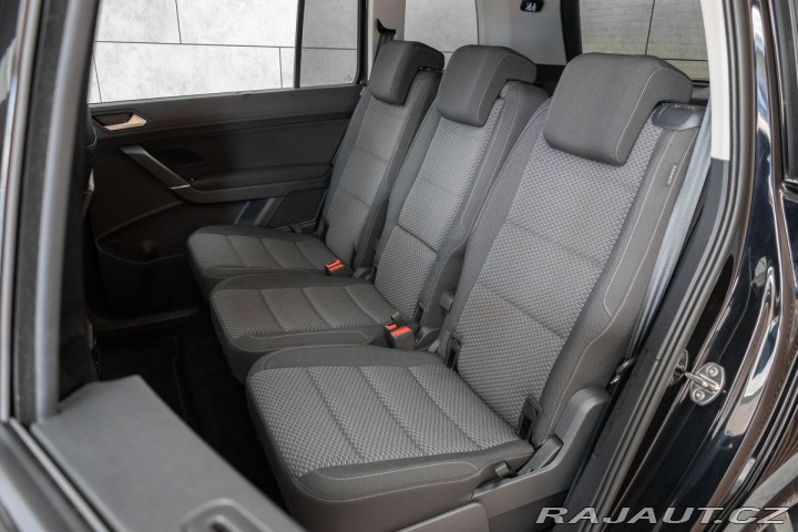 Volkswagen Touran 2.0TDI DSG*TAŽNÉ*7.MÍST*Č 2024