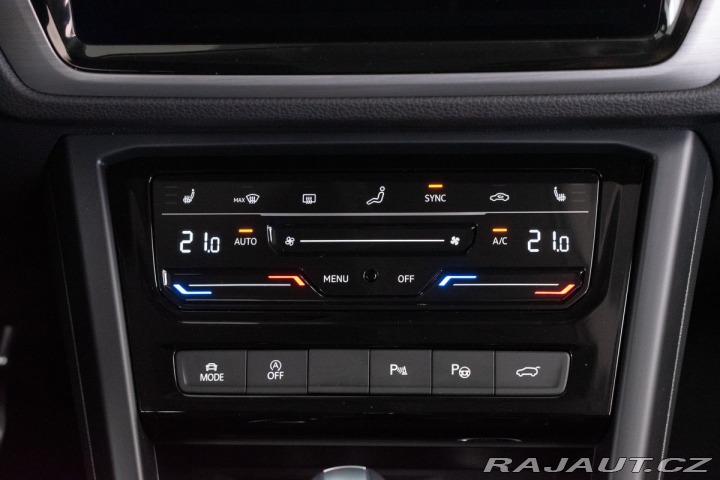 Volkswagen Touran 2.0TDI DSG*TAŽNÉ*7.MÍST*Č 2024