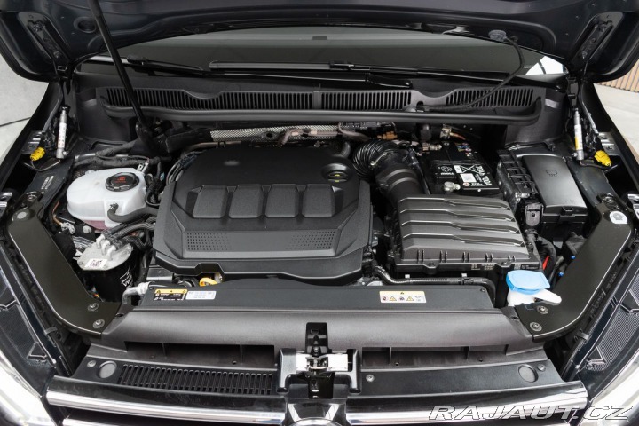 Volkswagen Touran 2.0TDI DSG*TAŽNÉ*7.MÍST*Č 2024