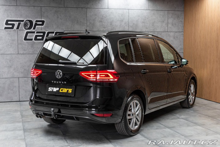 Volkswagen Touran 2.0TDI DSG*TAŽNÉ*7.MÍST*Č 2024
