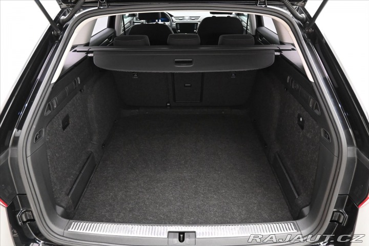 Škoda Superb 2,0 TDI 110kW DSG Style Z 2022