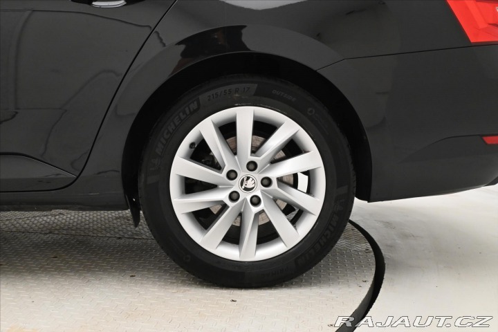 Škoda Superb 2,0 TDI 110kW DSG Style Z 2022