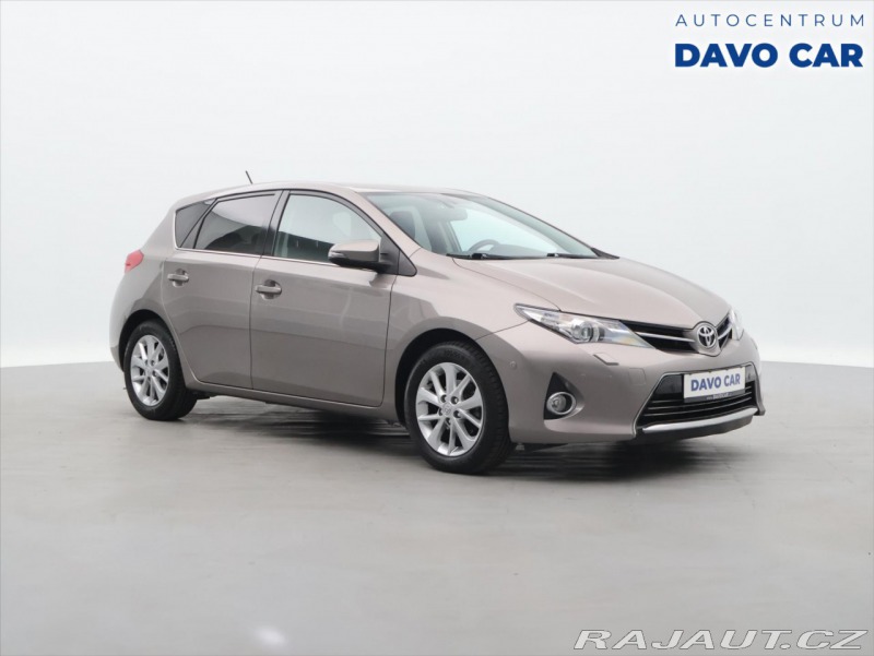 Toyota Auris 1,6 97kW CZ Style Valvema