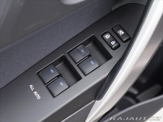 Toyota Auris 1,6 97kW CZ Style Valvema 2013