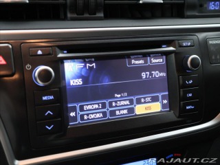 Toyota Auris 1,6 97kW CZ Style Valvema 2013