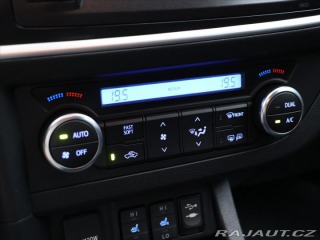 Toyota Auris 1,6 97kW CZ Style Valvema 2013