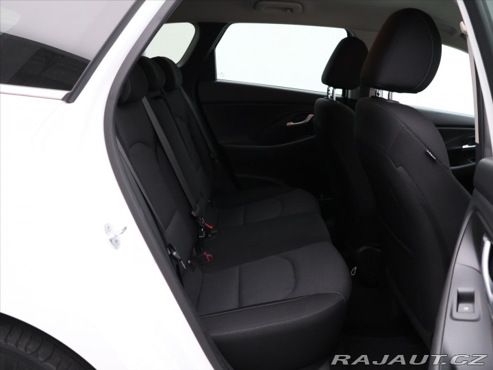 Hyundai i30 1,6 CRDI CZ 1.Maj. DPH 2021