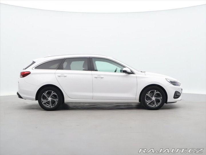 Hyundai i30 1,6 CRDI CZ 1.Maj. DPH 2021