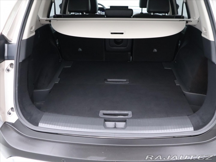 Nissan X-Trail 1,5 e-Power 4WD Tekna CZ 2025