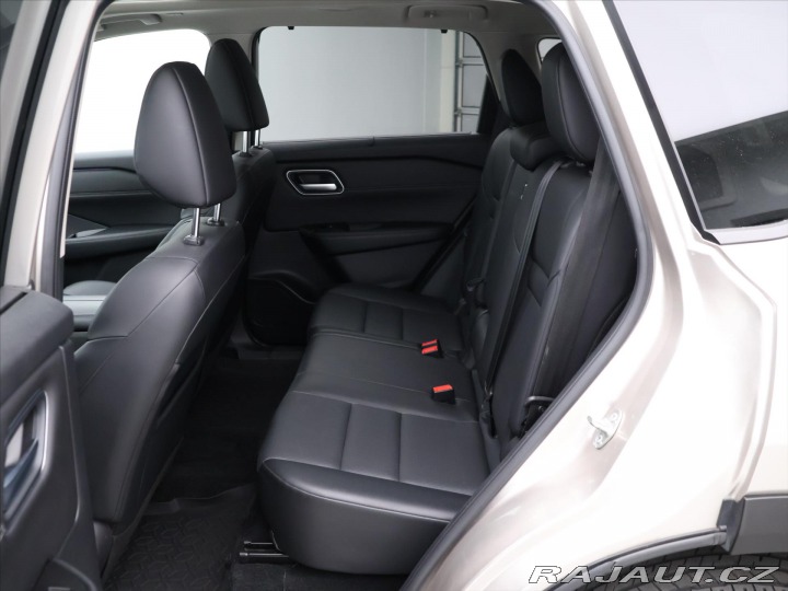 Nissan X-Trail 1,5 e-Power 4WD Tekna CZ 2025