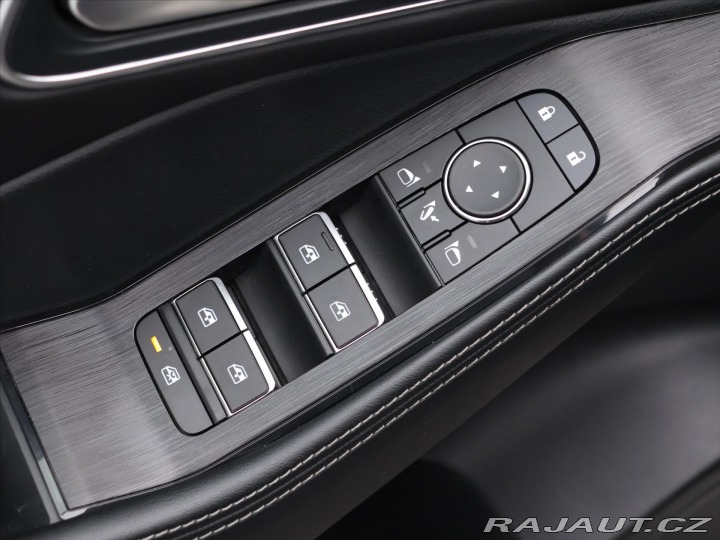 Nissan X-Trail 1,5 e-Power 4WD Tekna CZ 2025