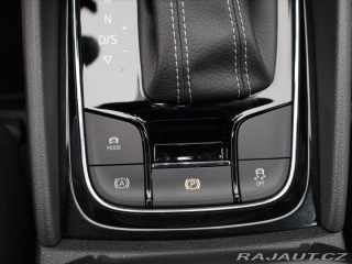 Škoda Karoq 2,0 TDI Sportline 4x4 DSG 2025