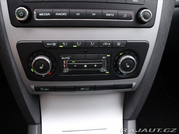 Škoda Octavia 1,4 TSI 90kW Elegance 2012