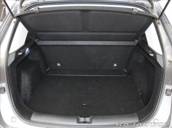 MG ZS 1,5 i 85kW Elegance 26tkm 2025