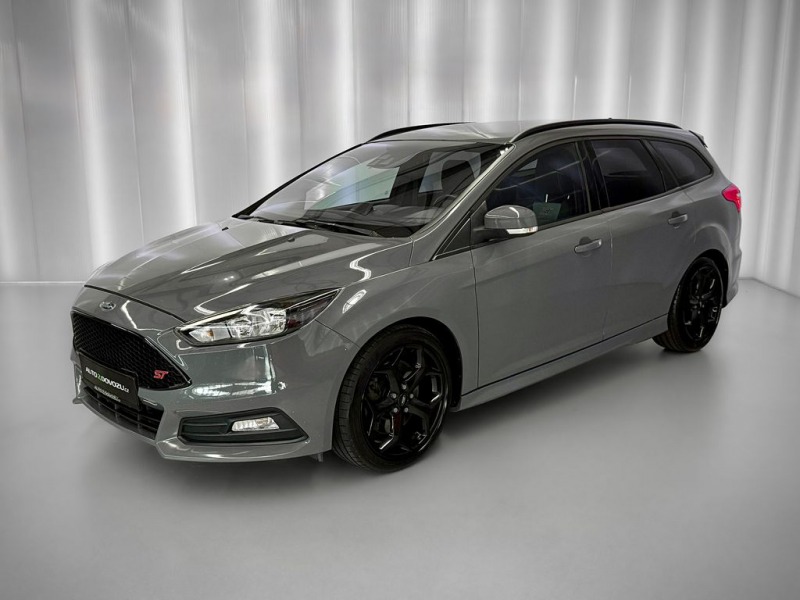 Ford Focus 2.0L 184KW ECOBOOST ST, R