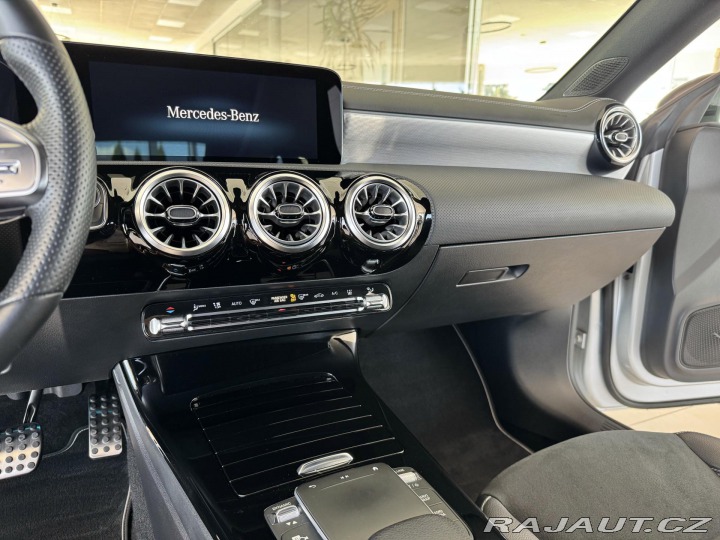 Mercedes-Benz CLA 250e AMG*160kW*REZERVACE! 2022