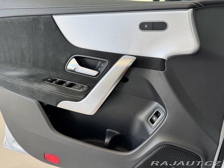 Mercedes-Benz CLA 250e AMG*160kW*Webasto*Pa 2022