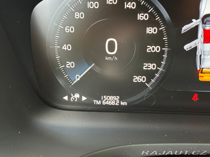 Volvo V60 2.0D,140KW,BLIS,ACC,MATRI 2020