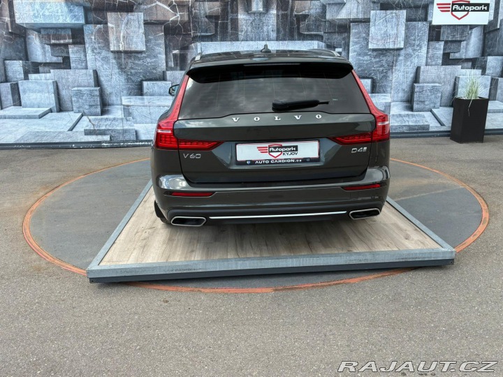 Volvo V60 2.0D,140KW,BLIS,ACC,MATRI 2020