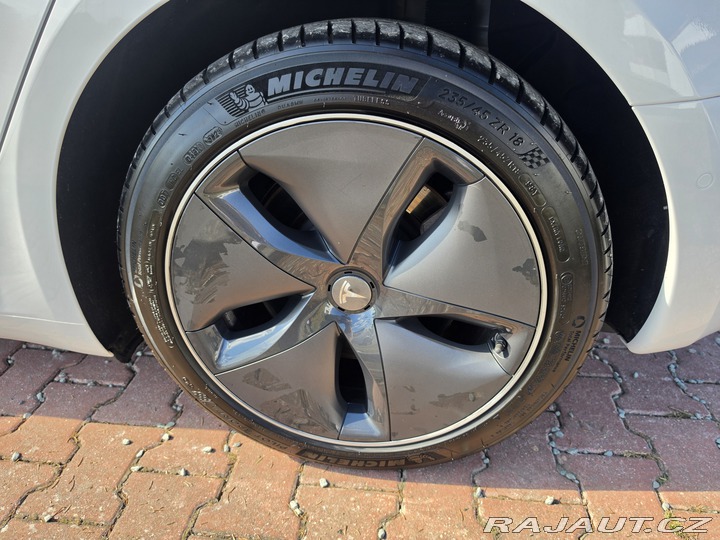Tesla Model 3 Model 3 STANDARD RANGE PL 2020