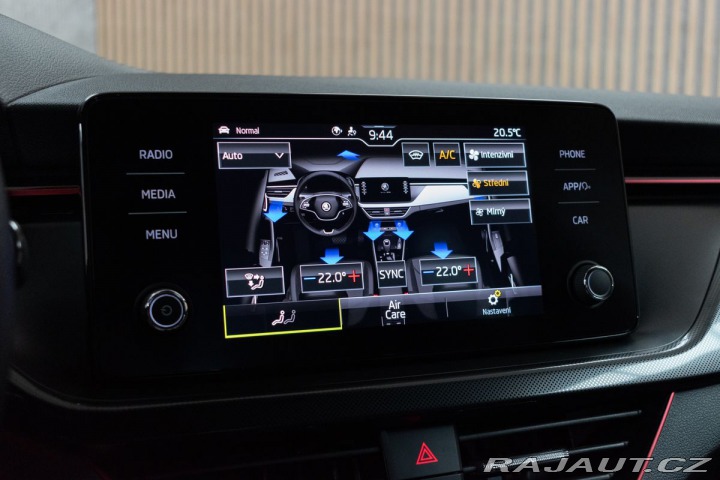 Škoda Kamiq 1.5 TSI MONTE-CARLO*TAŽNÉ 2022