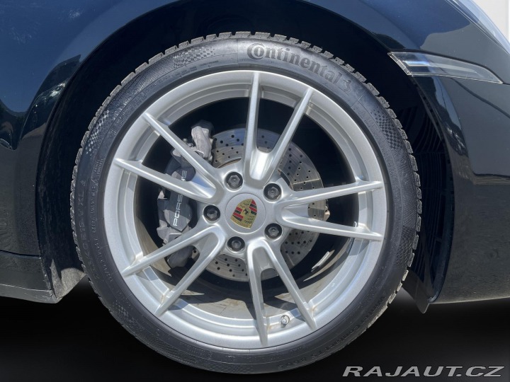 Porsche 911 Carrera 2020