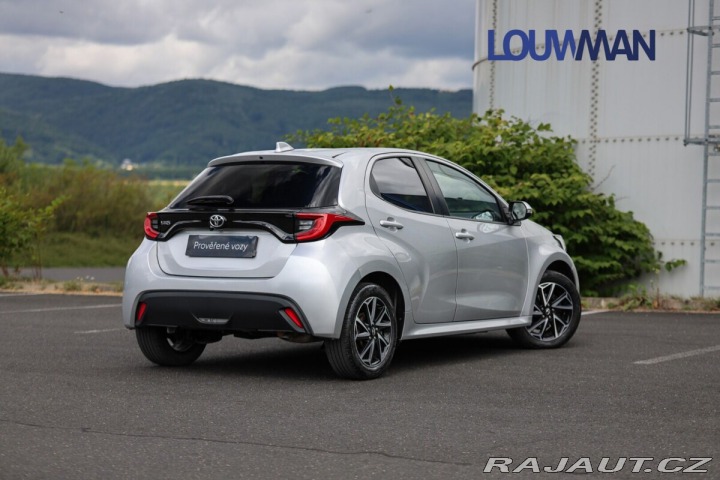 Toyota Yaris COMFORT STYLE TECH 2021