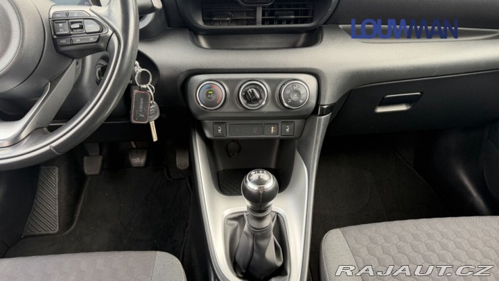 Toyota Yaris COMFORT STYLE TECH 2021