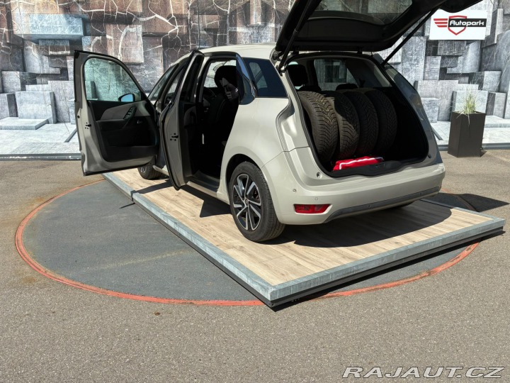 Citroën C4 Picasso 1.6HDi,88KW,MASÁŽ, BLIS, 2017