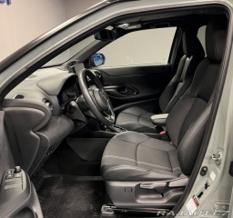 Toyota Yaris Cross 1,5 Hybrid AT AWD Premier 2025