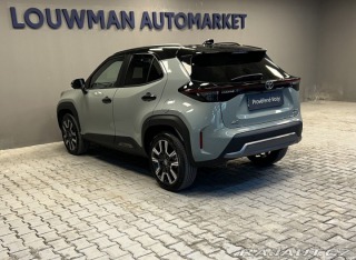 Toyota Yaris Cross 1,5 Hybrid AT AWD Premier 2025