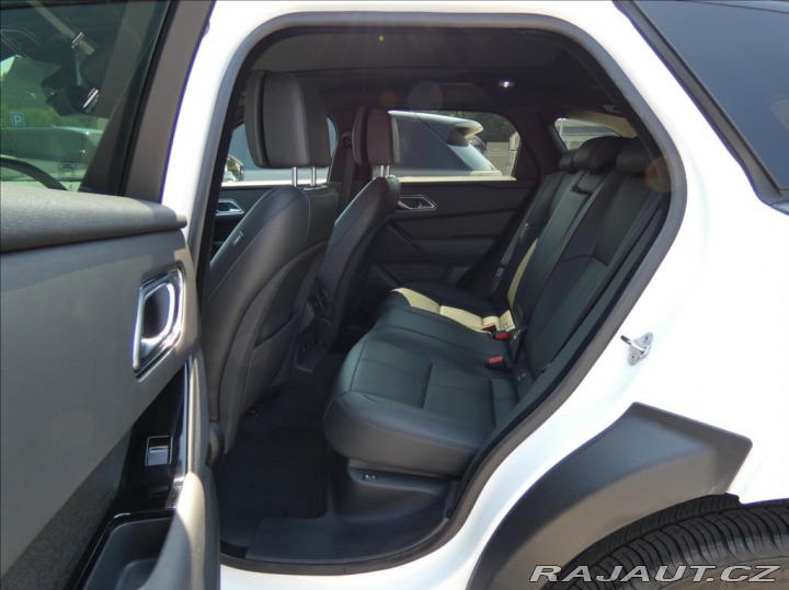Land Rover Range Rover Velar 3,0 D300 Dynam HSE,1maj,Č 2024