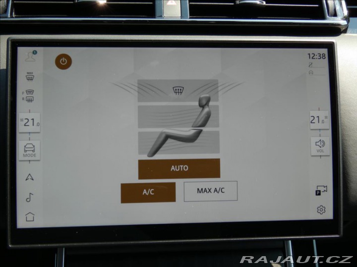 Land Rover Range Rover Velar 3,0 D300 Dynam HSE,1maj,Č 2024