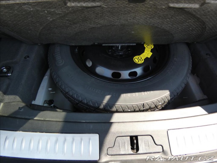 Land Rover Range Rover Velar 3,0 D300 Dynam HSE,1maj,Č 2024