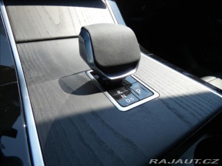 Land Rover Range Rover Velar 3,0 D300 Dynam HSE,1maj,Č 2024