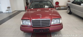 Mercedes-Benz 124 Cabriolet 300 CE-24