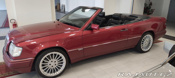 Mercedes-Benz 124 Cabriolet 300 CE-24 1994